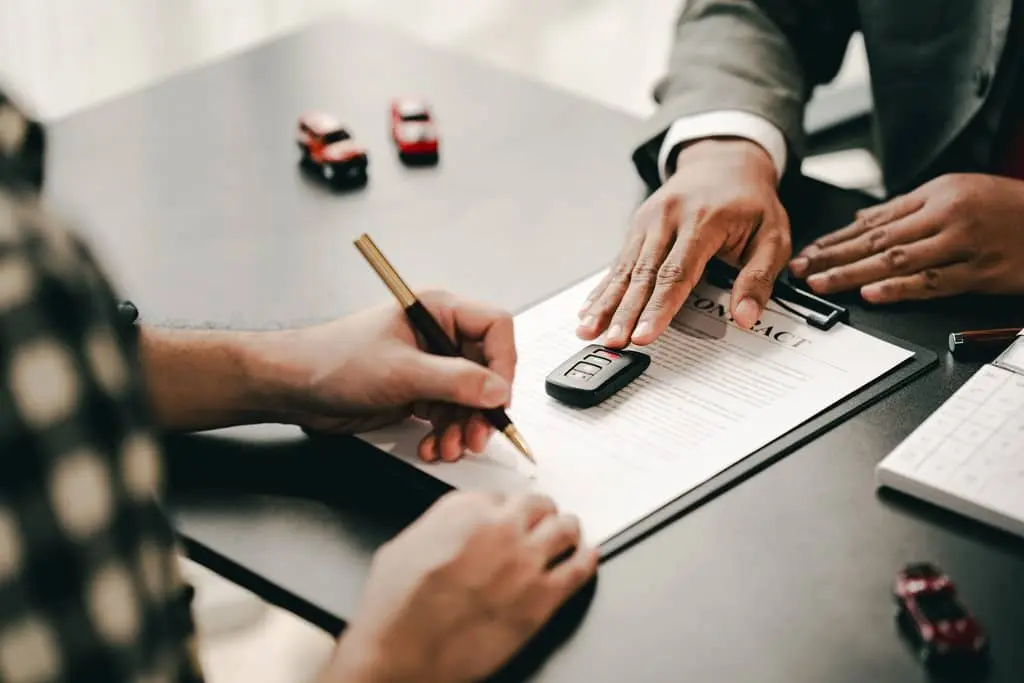 nevada-lemon-law-vehicle-contract-signing